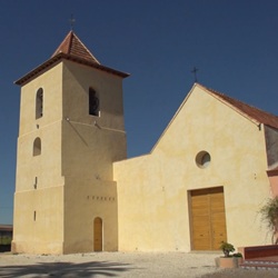 Oude straat in Los Montesinos met traditionele huizen