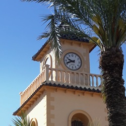 Straatbeeld in het centrum van Los Montesinos