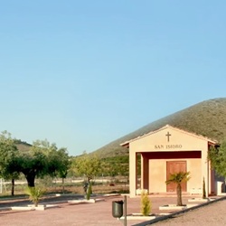 Helder winterlandschap in Hondón de las Nieves