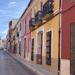 Zicht op Pedreguer vanaf de heuvels