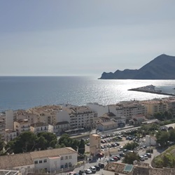 Strand en kustlijn bij Altea