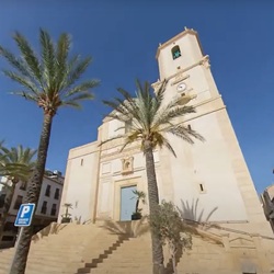 Boomgaarden en irrigatiesysteem in La Nucia