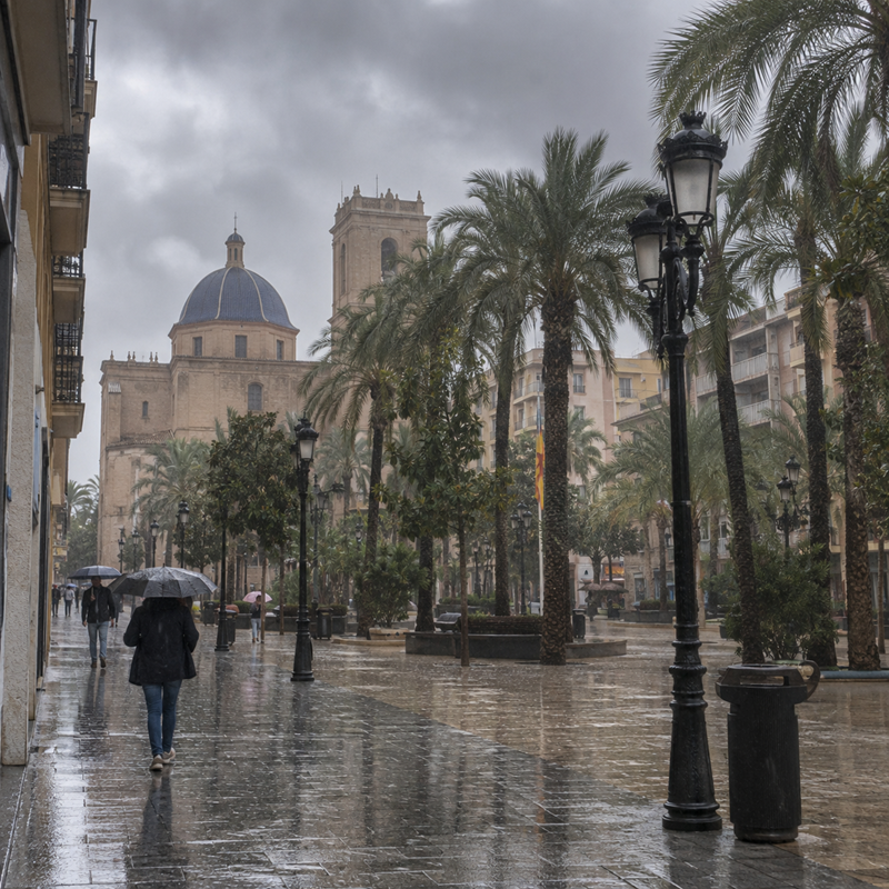 Regenachtig weer in Elche tijdens een waarschuwing voor zware regen